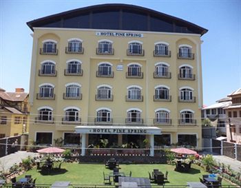 Hotel Pine Spring Wazir Bagh Srīnagar Exterior foto